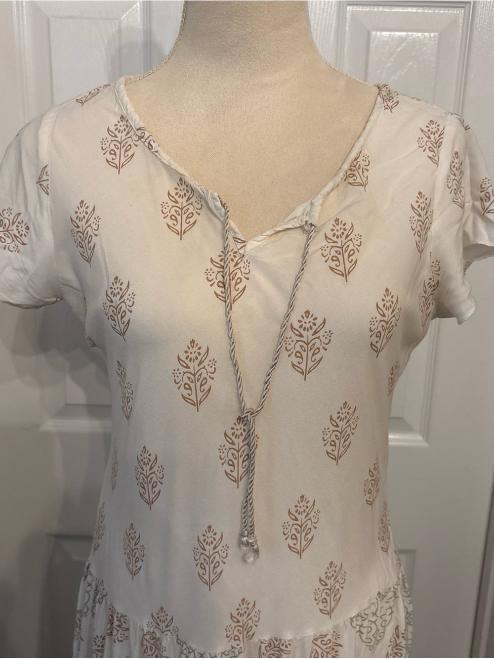 Sundance Cream Maxi Dress with Gold Botanical Print - Picture 5 of 8